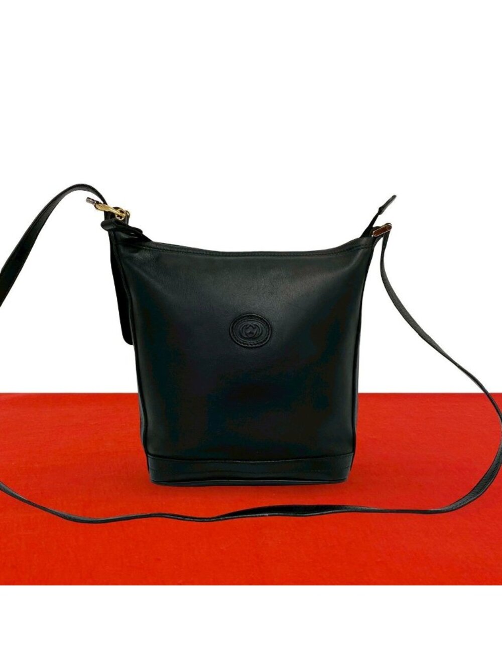 Gucci Vintage GG Logo Leather Shoulder Bag Crossbody Pochette Black